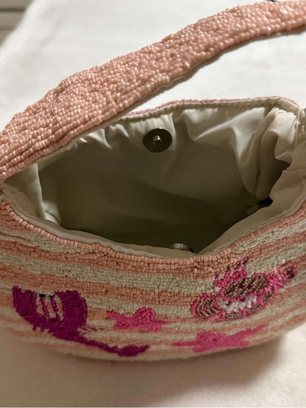 LULU pink beaded bag with lobster and stars - Picture 5 of 6